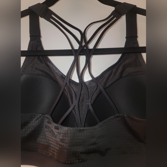 NWT Victoria's Secret VSX Lightweight Sport Bra - Picture 3 of 11